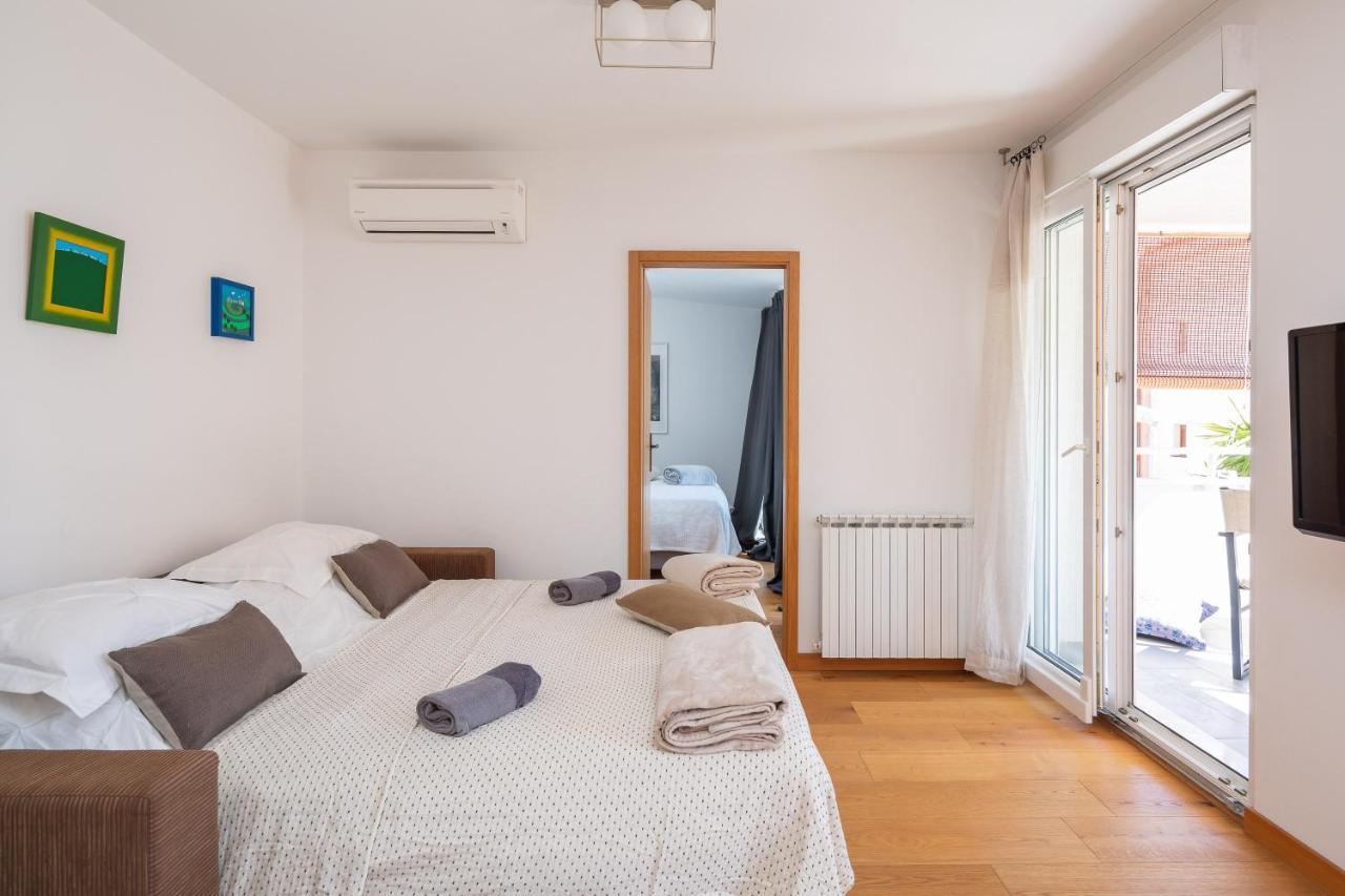 Modern Apt With Terrace 4 Min Walk To The Beach 斯普利特 外观 照片